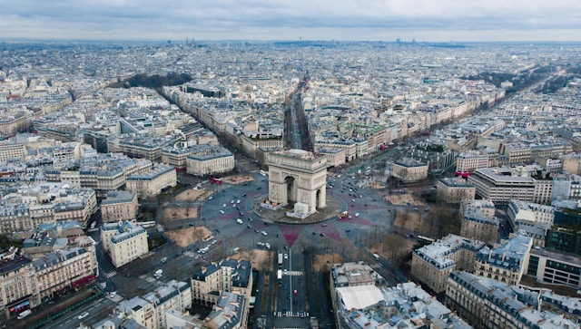 gli arrondissement di parigi: arc de triomphe