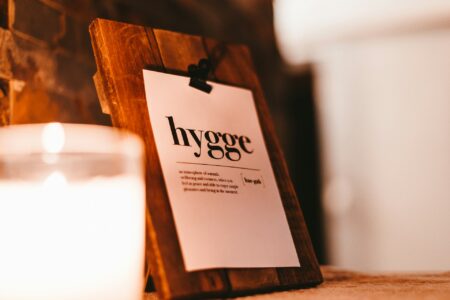 Scopri la gioia dell'hygge danese e rivoluziona la tua vita