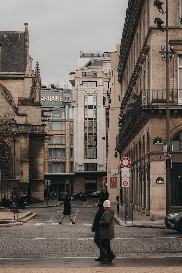 Edifici commerciali e svago nel centro di Parigi
