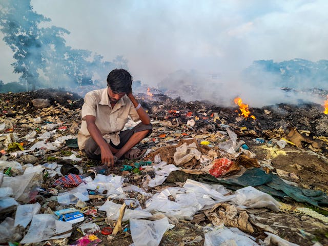 Le condizioni di lavoro peggiori al mondo (Bangladesh)